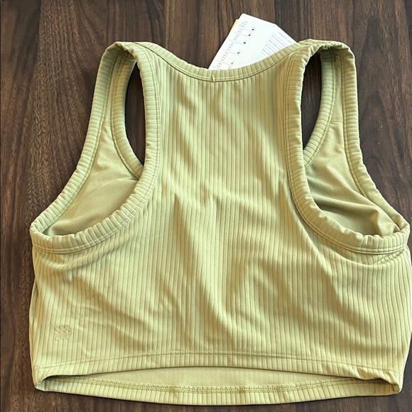 All in Motion Ribbed Light Green Sports Bra Tank - Picture 2 of 3